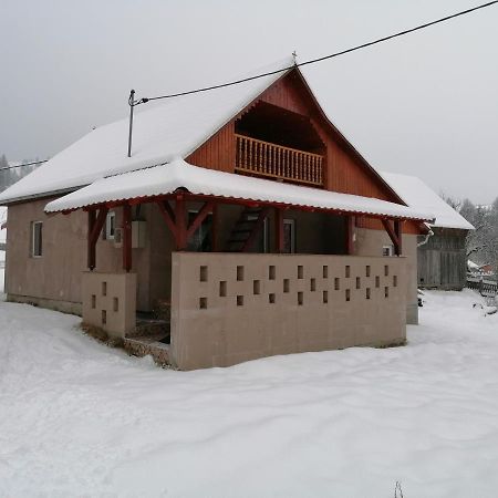 Ugralet Apartment Lunca de Sus Exterior photo