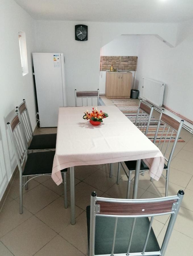 Ugralet Apartment Lunca de Sus Exterior photo